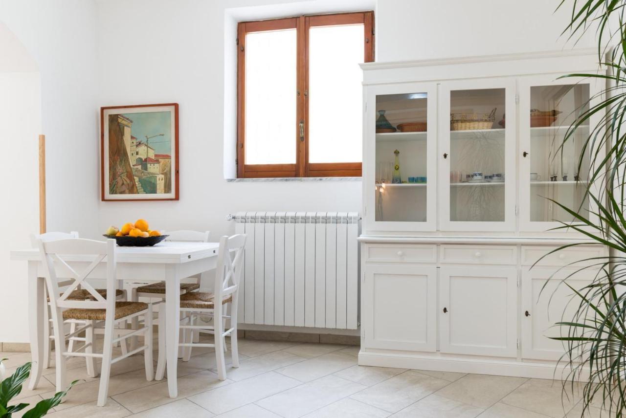 Casa Vacanza Rosy Di Guida Rosy Giungano Exteriör bild