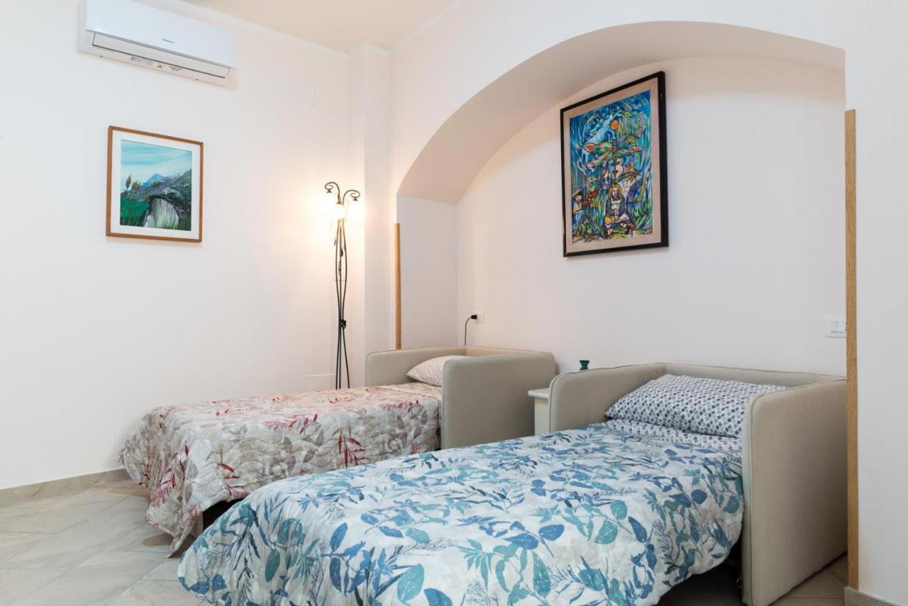 Casa Vacanza Rosy Di Guida Rosy Giungano Exteriör bild